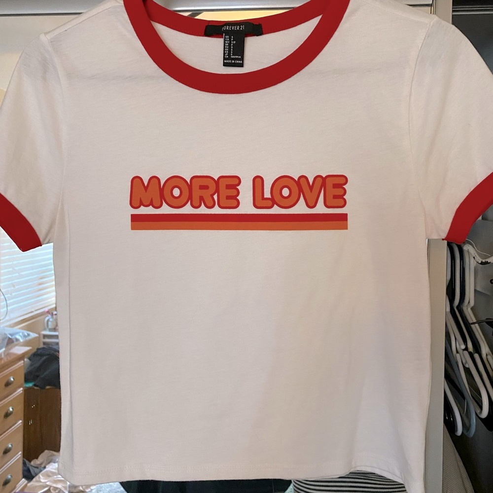 🌟5/$30 - NWOT Cropped Graphic Tee